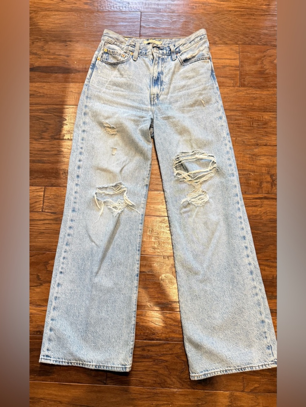 Levi ribcage wide leg bin day 27